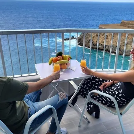 Monis Atlantic Terrace Apartmán *